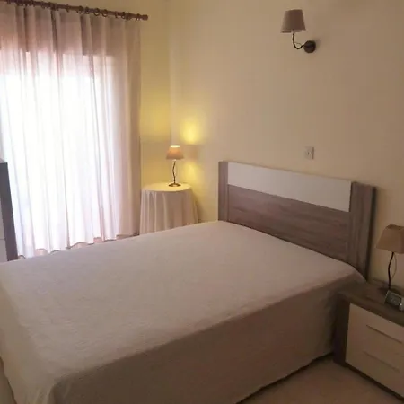 Glory Holiday Apartment *