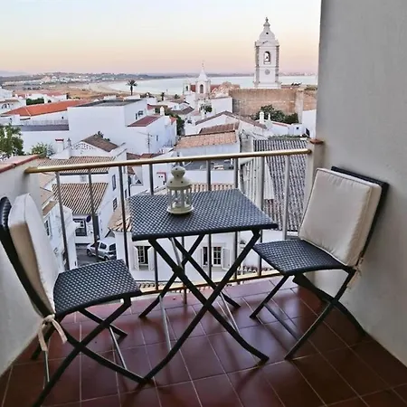 Glory Holiday Apartment *